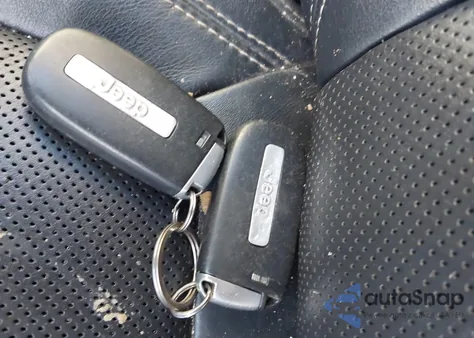 2014 Jeep Cherokee Limited z USA, uszkodzony, nr VIN 1C4PJMDS2EW151120